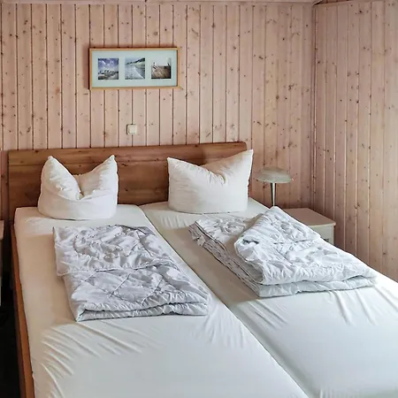 Stunning In With Sauna بيت للعطل